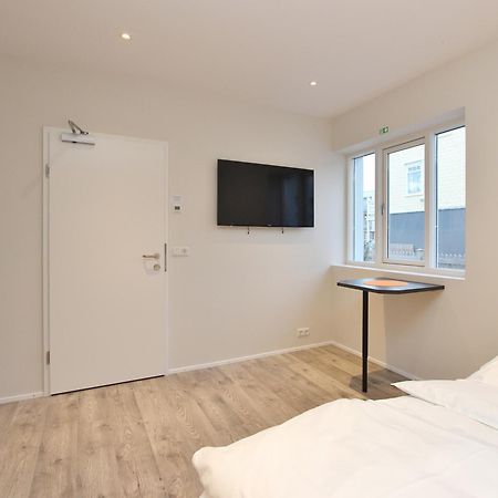 Lava Apartments & Rooms Акурейри Екстериор снимка