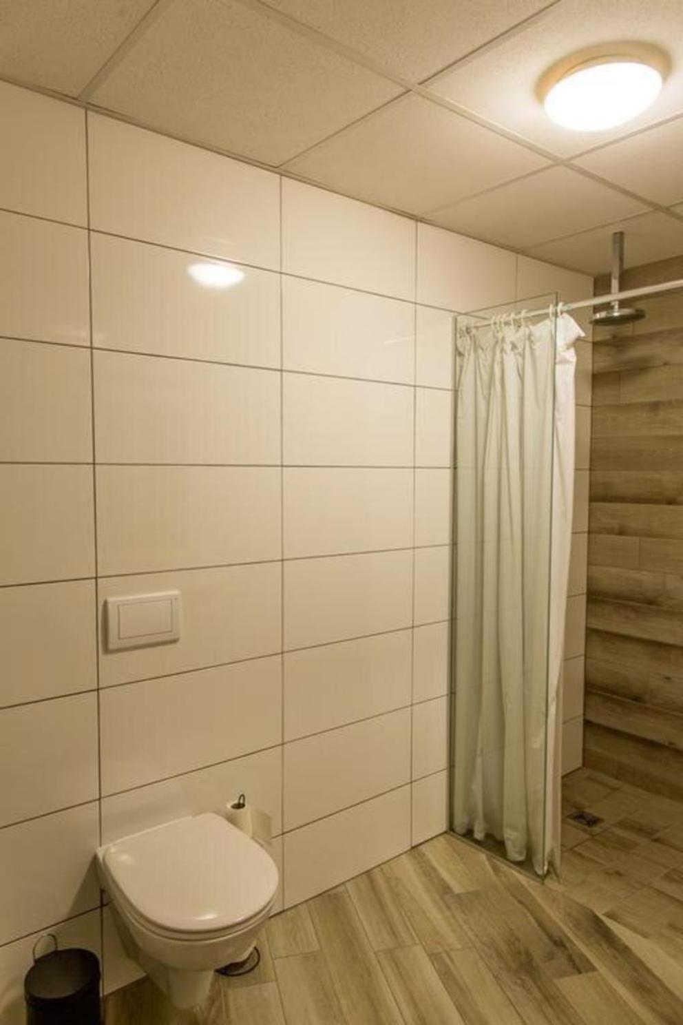 Lava Apartments & Rooms Акурейри Екстериор снимка