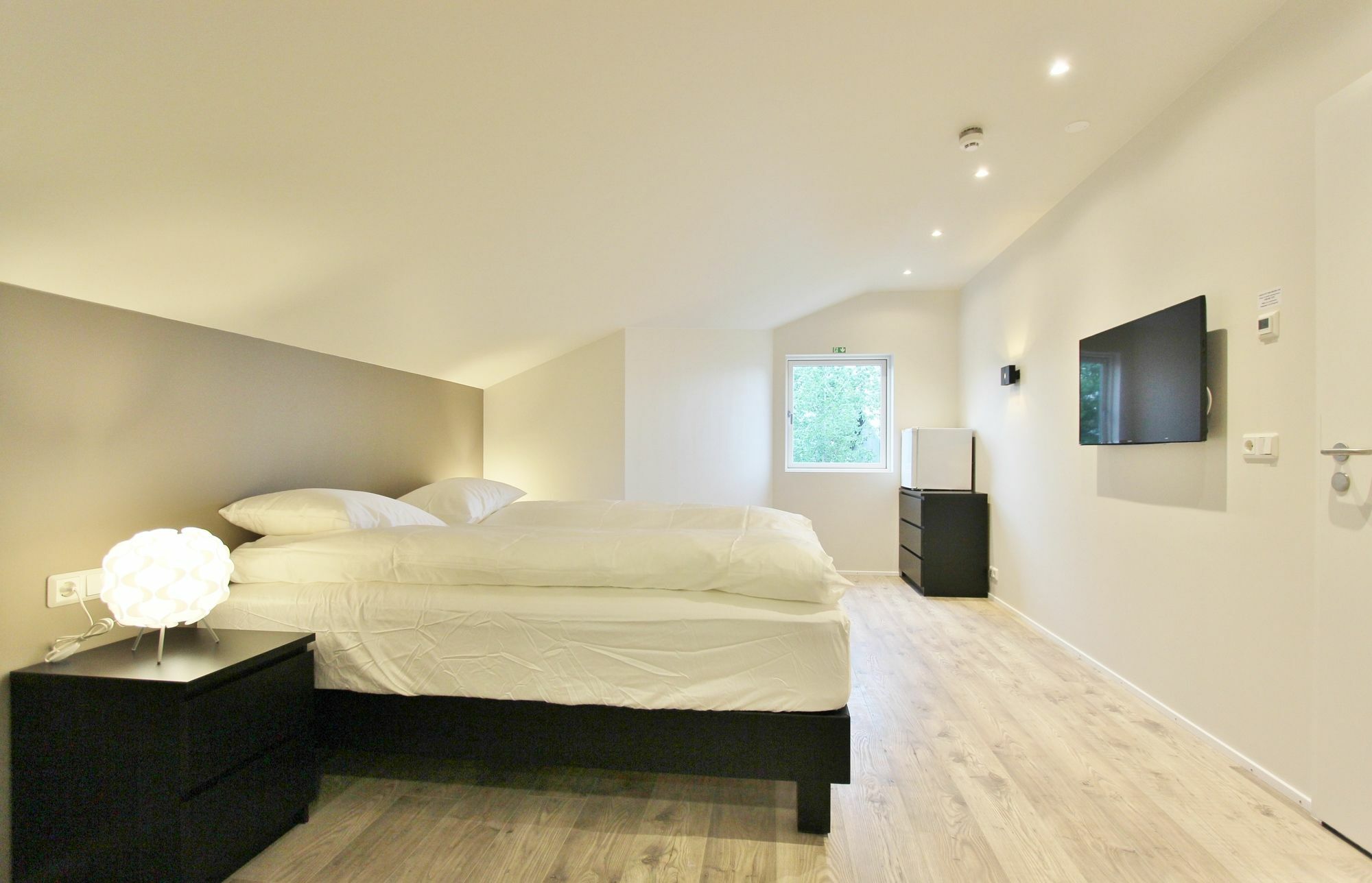 Lava Apartments & Rooms Акурейри Екстериор снимка